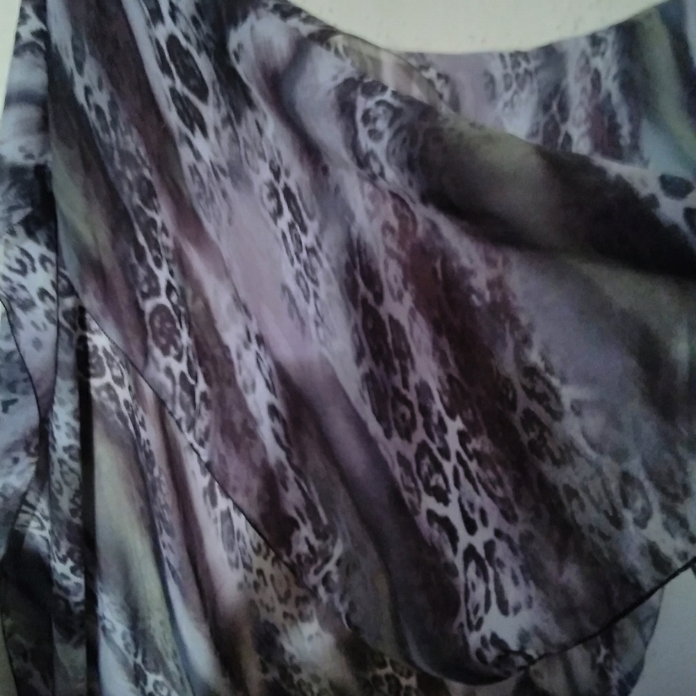 Gray and black leopard print wrap